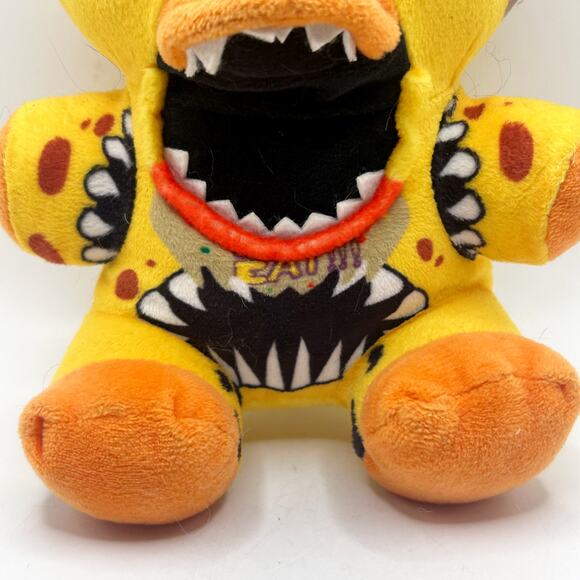 Five Night’s at Freddy’s (FNAF) Twisted Ones Chica Soft Plush Horror Game Story - Picture 4 of 5